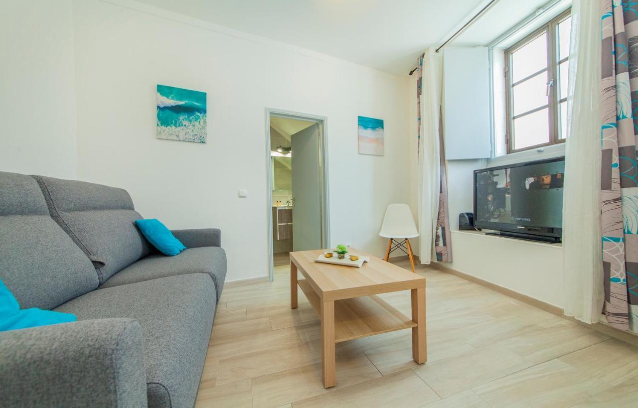 B21 - Oliveira Cozy Flat Apartment Lagos