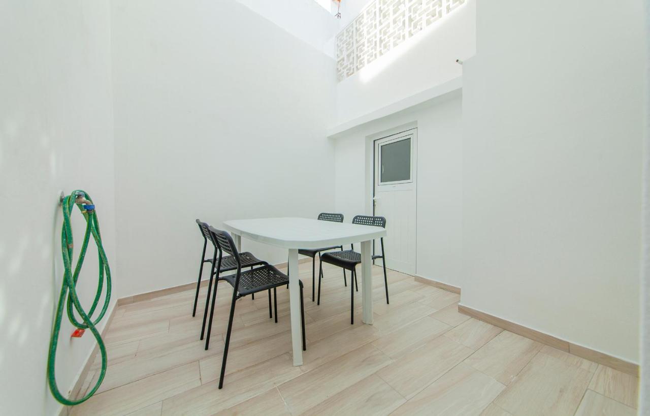 Apartment B21 - Oliveira Cozy Flat *